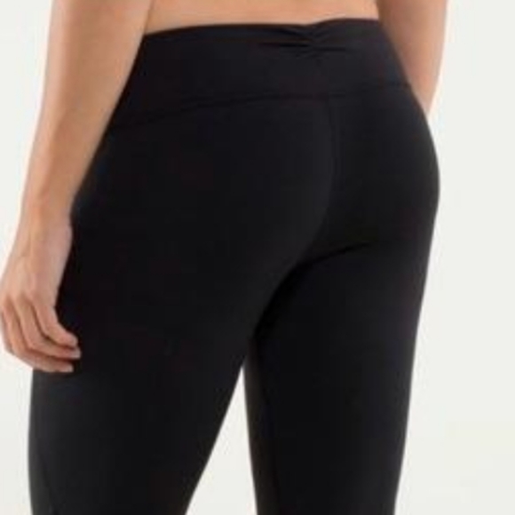 Lululemon Tadasana Crop Capri - Picture 2 of 3